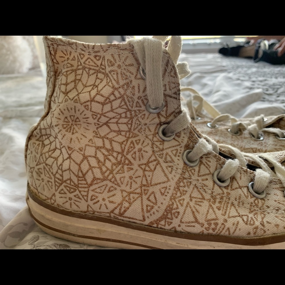 Converse With Cool Designs